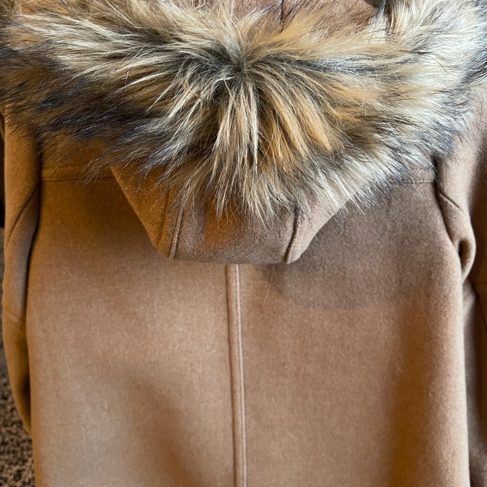 Italian Wool Camel Coat with Hood, Removable Trim - Picture 5 of 8